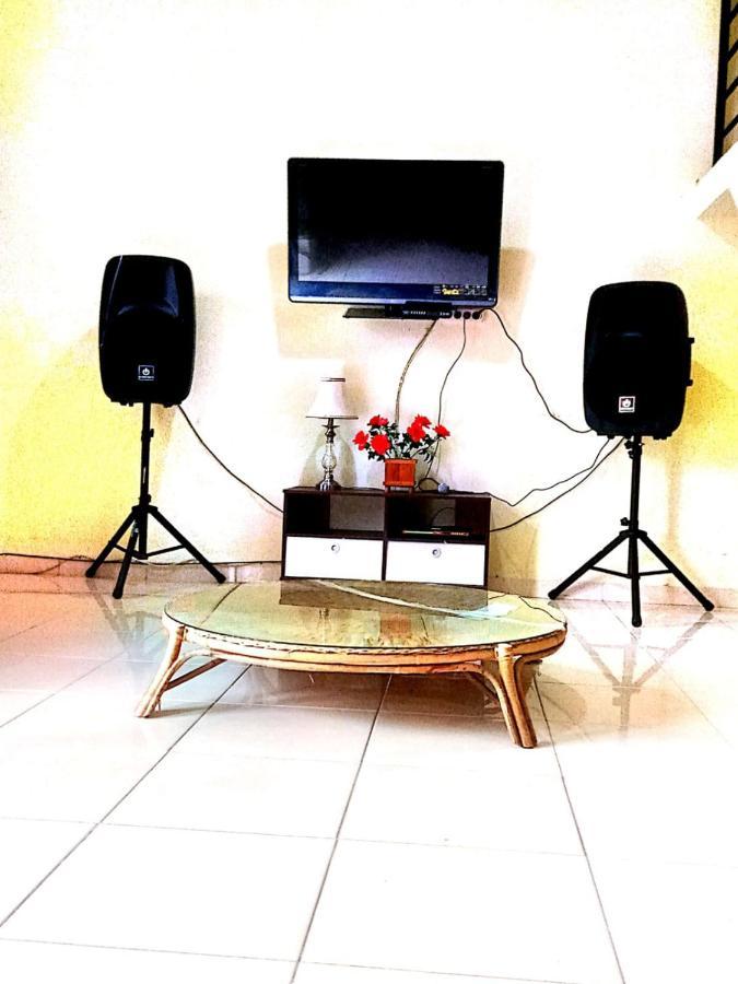 Villa Brastagi Resort Jalan Mimpin Tua Blok C No. 41 Berastagi Kültér fotó